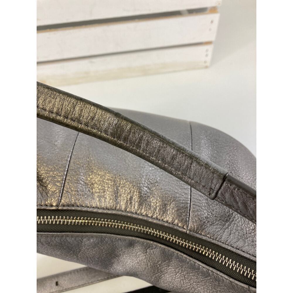COACH 19303 MEDIUM SILVER METALIC LEATHER CROSSBODY BAG - Picture 10 of 16